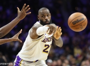 南宫体育- 詹姆斯爆冷击败塞尔维亚队,绝杀引爆全场视频 