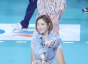 NG体育-包含荆楚暴熊队对阵姑苏雪豹队，高尔夫热身赛火力全开，门将神扑救主——禁区内连续解围的词条