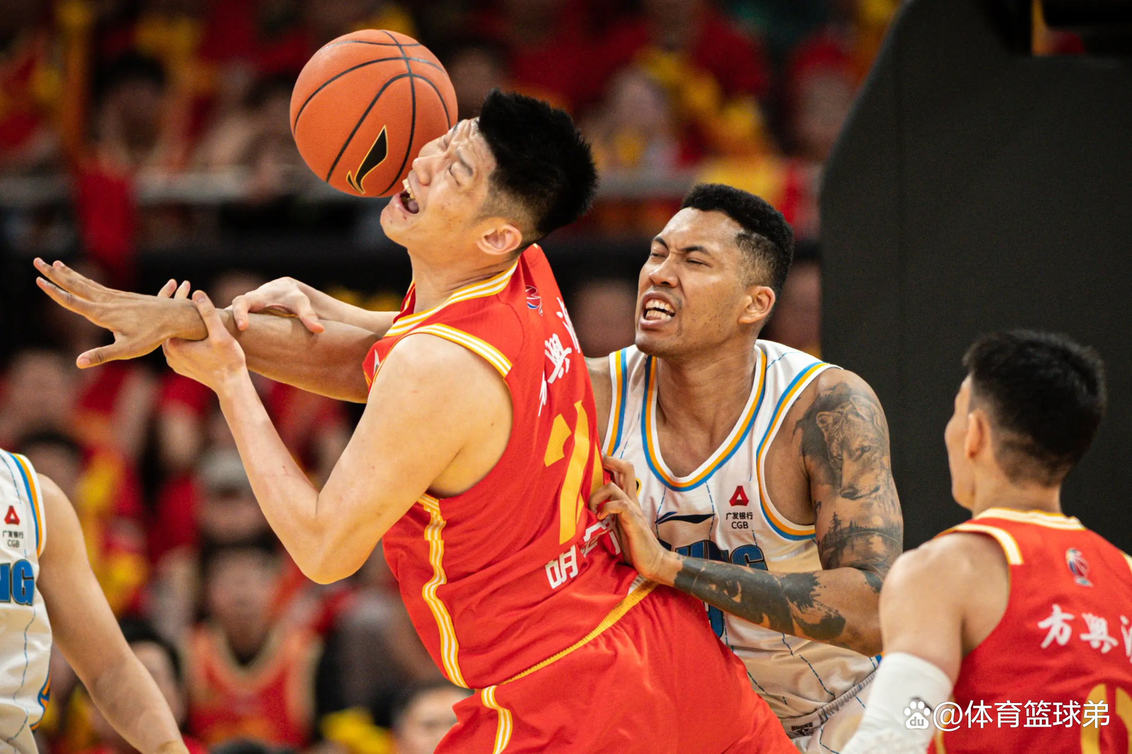  广厦男篮内部会议纪要流出——今夜防线松动，国王杯使命明确，身体对抗强度拉满